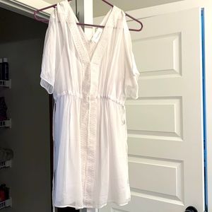 Women’s Motherhood Maternity size small white tunic top